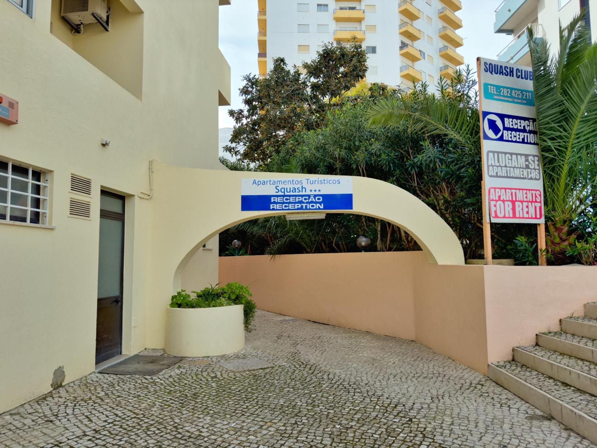 Squash Club Apartamentos Portimão Extérieur photo